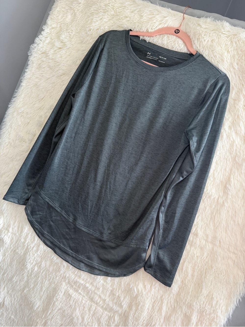 Under Armour Womens Tech Vent Long Sleeve Top Size S Grey Loose Fit HeatGear UA